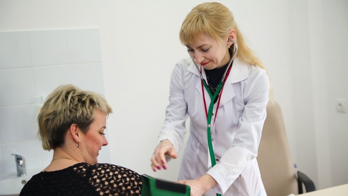 Врачи напомнили как уберечься от инфаркта и инсульта