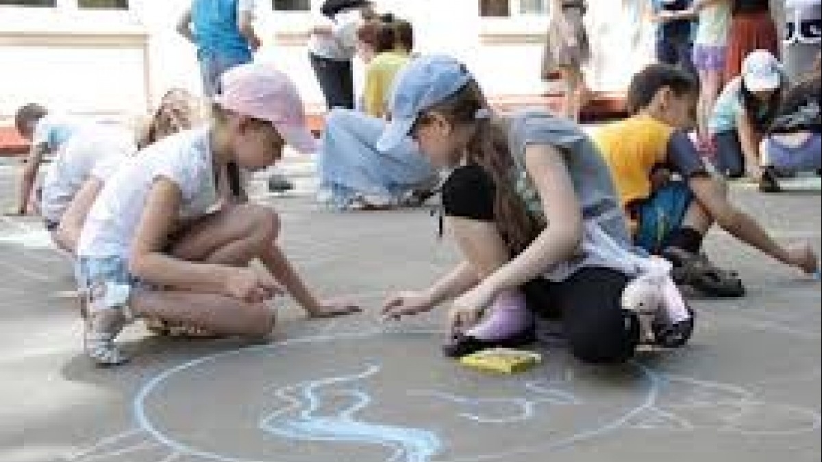 В Павлограде заработали школьные лагеря - полный график