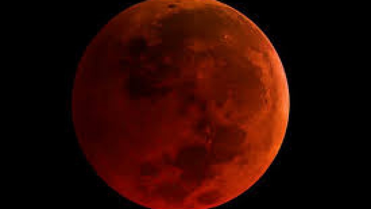 Сегодня в Украине будет первое летнее полнолуние