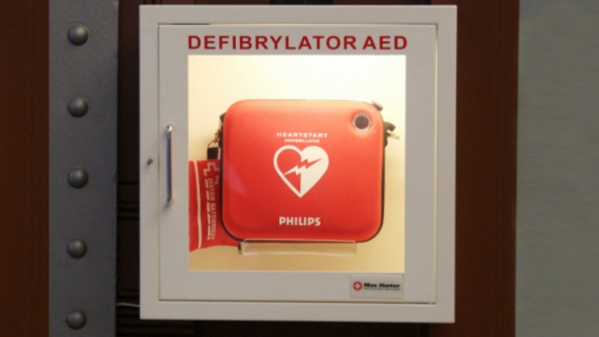 Минздрав Украины предлагает оборудовать места массового пребывания людей дефибрилляторами