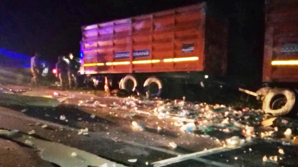 ДТП в Павлоградском районе. Произошло лобовое столкновение двух грузовиков - есть пострадавшие