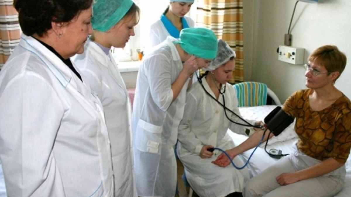 Этом году из бюджета будут обучать больше 4,5 тысячи медиков