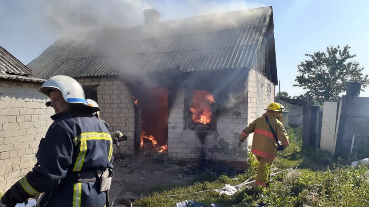 Пожар в Павлограде - пострадал мужчина