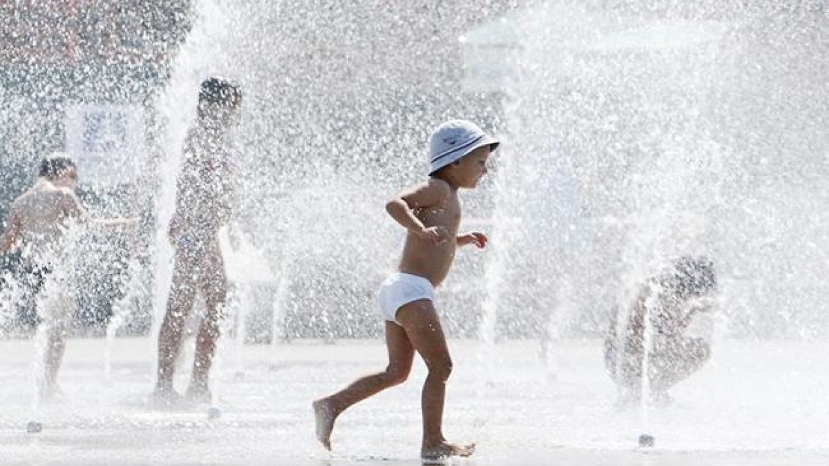 На выходных в Украине будет жарко и без осадков