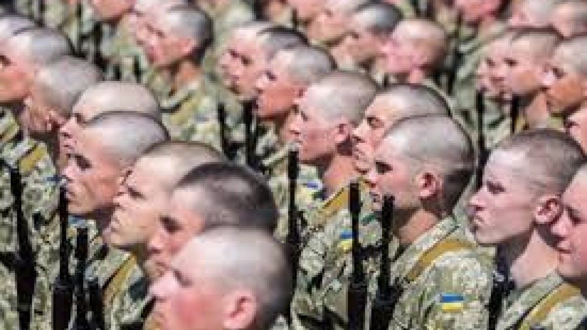 В армию опять призывают с 18 лет