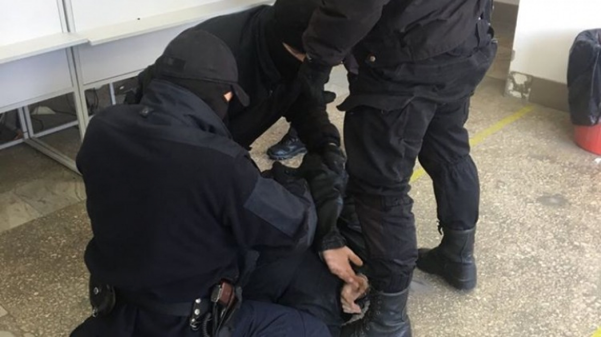 В Павлограде задержали мужчину который продал огнестрельное оружие