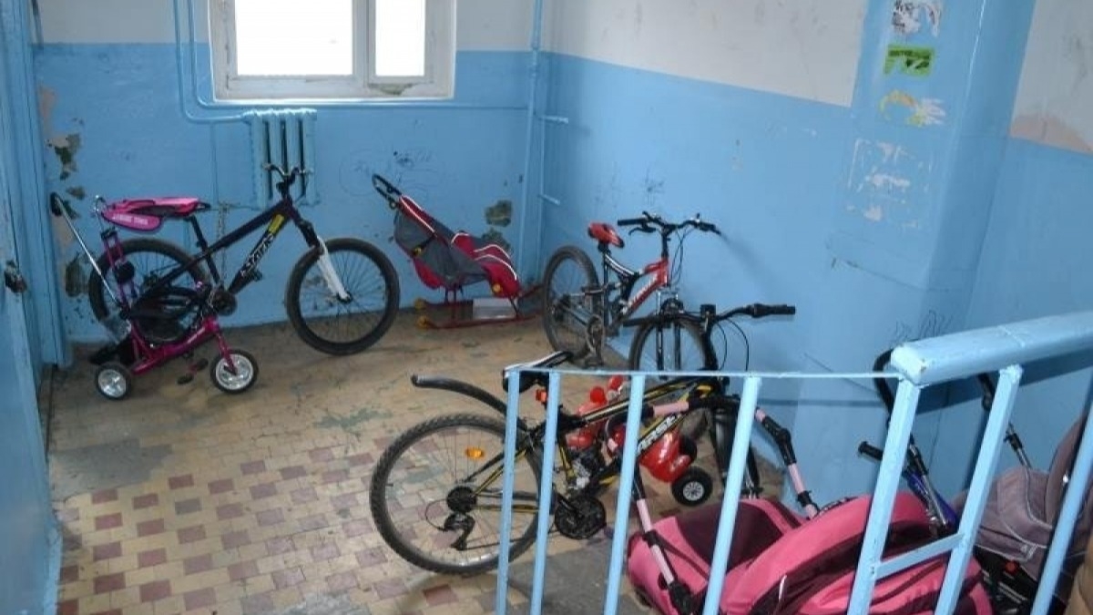 В Павлограде задержали воров грабивших вещи из подъездов многоэтажек