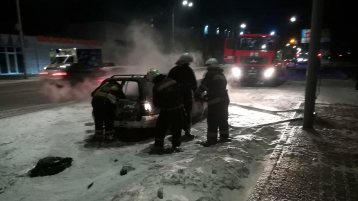 В Павлограде по Днепровской горел автомобиль