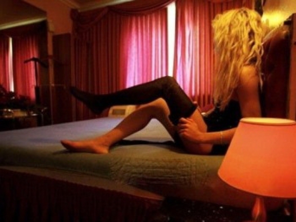 В Павлограде накрыли очередной бордель: среди проституток - несовершеннолетняя