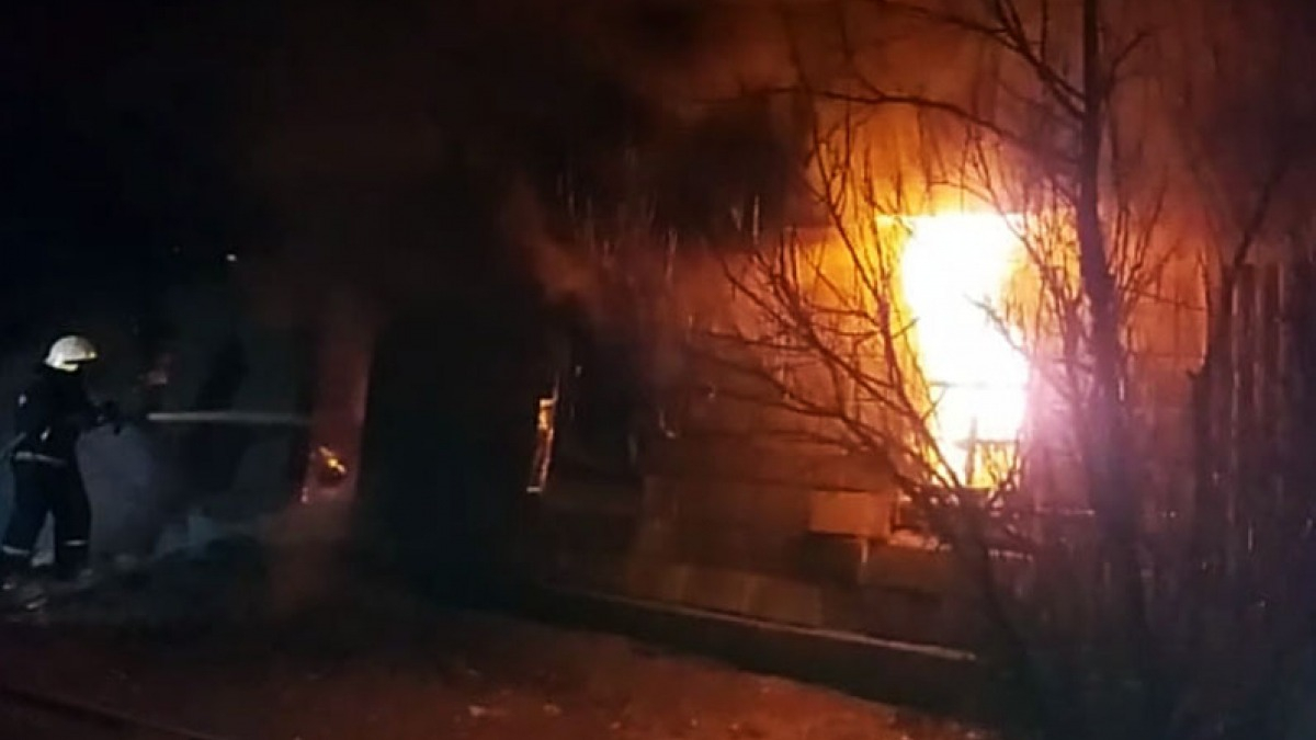 На пожаре в Вязовке погибли три человека