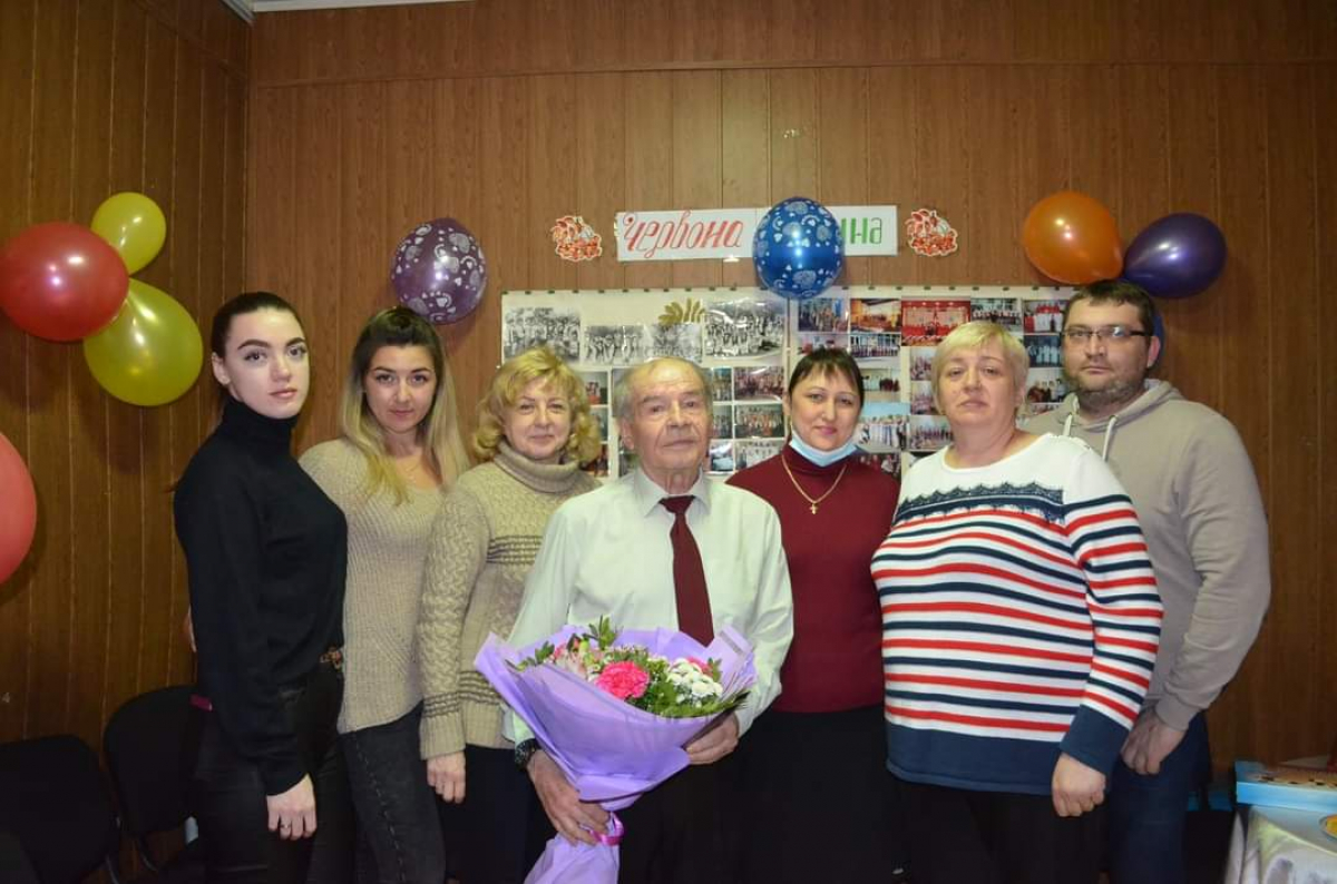 В Терновке известный музыкант и руководитель хора отпраздновал 80-летний юбилей