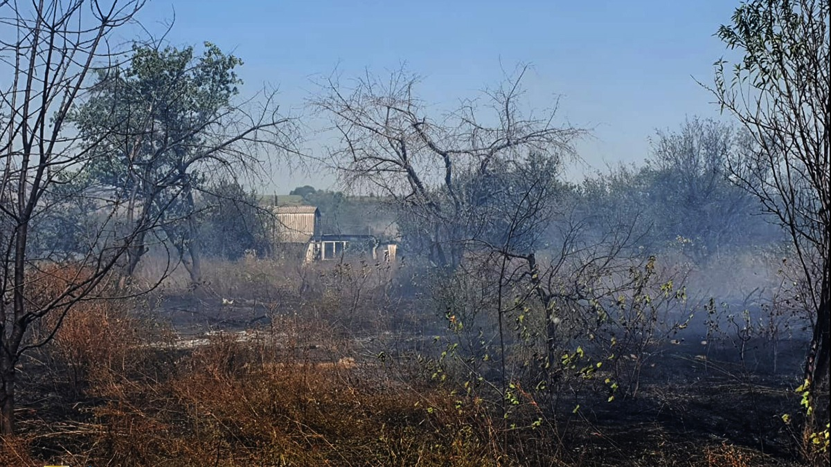 В выходные чуть не сгорели дачные дома садового общества «Уголек»