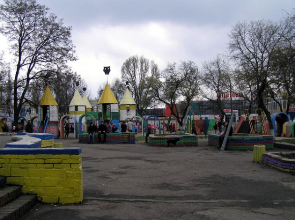  В Павлограде начали реконструкцию детского парка