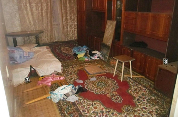 18-летняя девушка зарезала своего сожителя