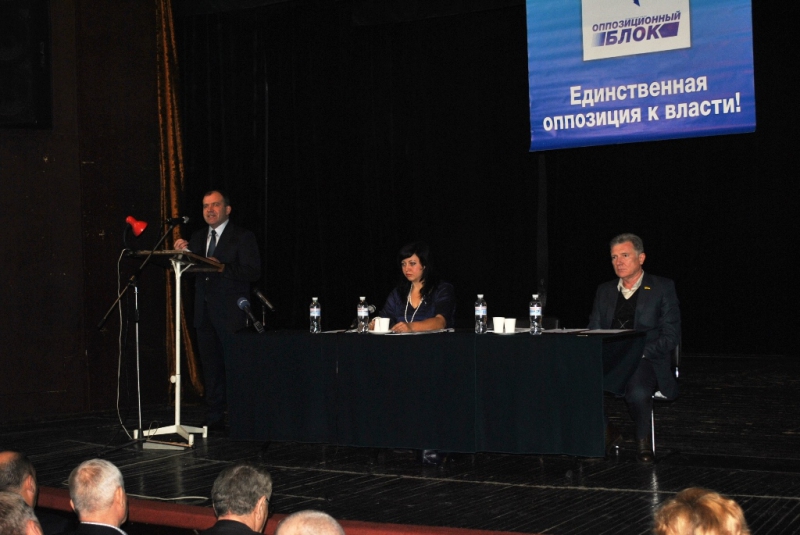 На Днепропетровщине – в Павлограде, Терновке, Першотравенске и Петропавловке поддержали законопроекты ОппоБлока по защите людей