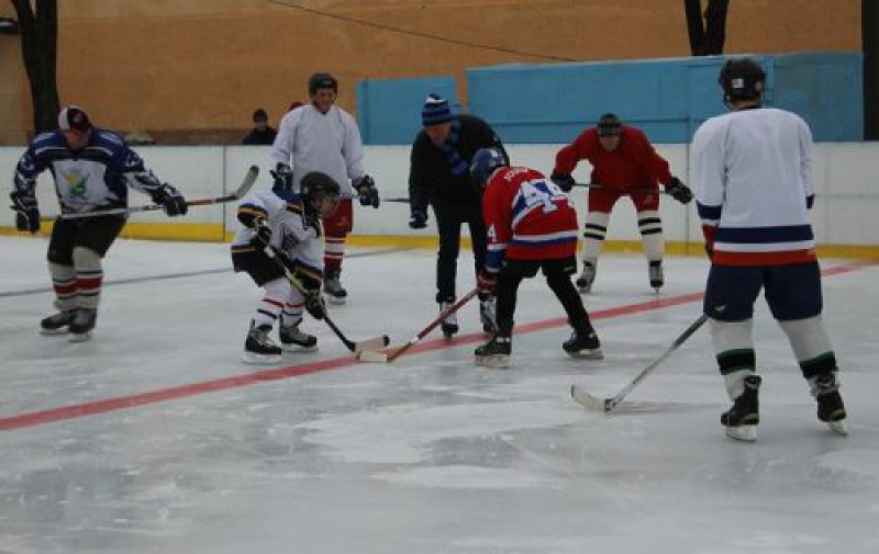 ​В Павлограде открыли ледовый каток. Расписание сеансов