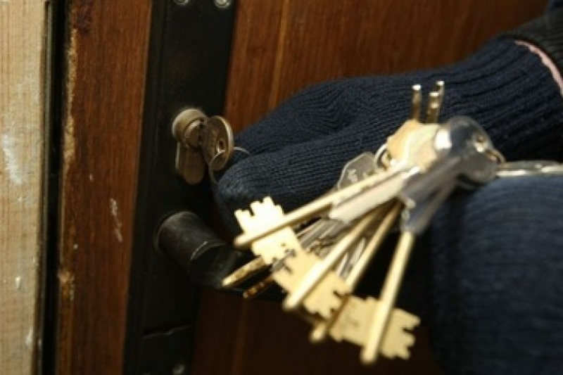 В Павлограде воры подобрали ключи к чужой квартире и вынесли имущества на 20 тысяч гривен