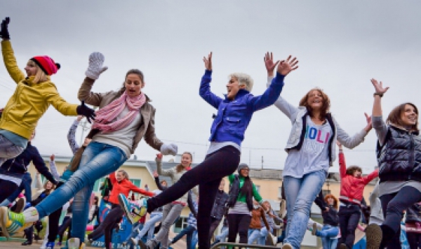 В Павлограде на вокзале споют 