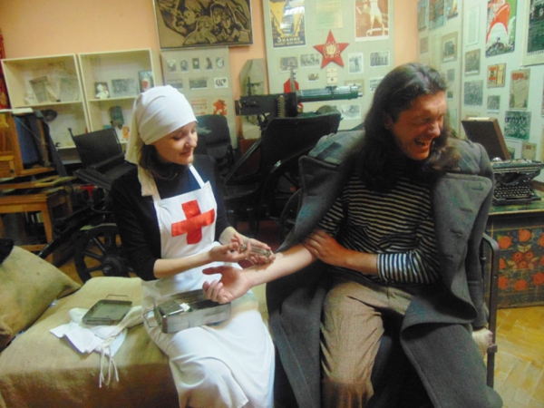 Ночь в музее: павлоградцам рассказали о былой медицине