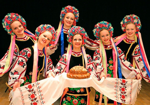 Сельская местность продвигает культуру в массы