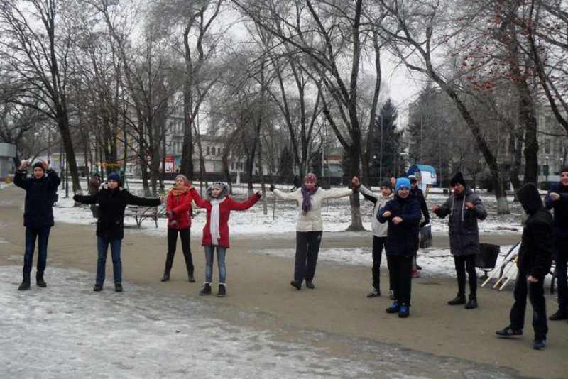 Молодые павлоградцы встретили Новый год трезво