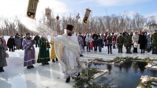 Где павлоградцы смогут освятить воду в Крещение