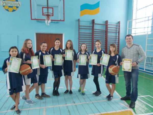 Борьба школ за первенство в баскетболе 