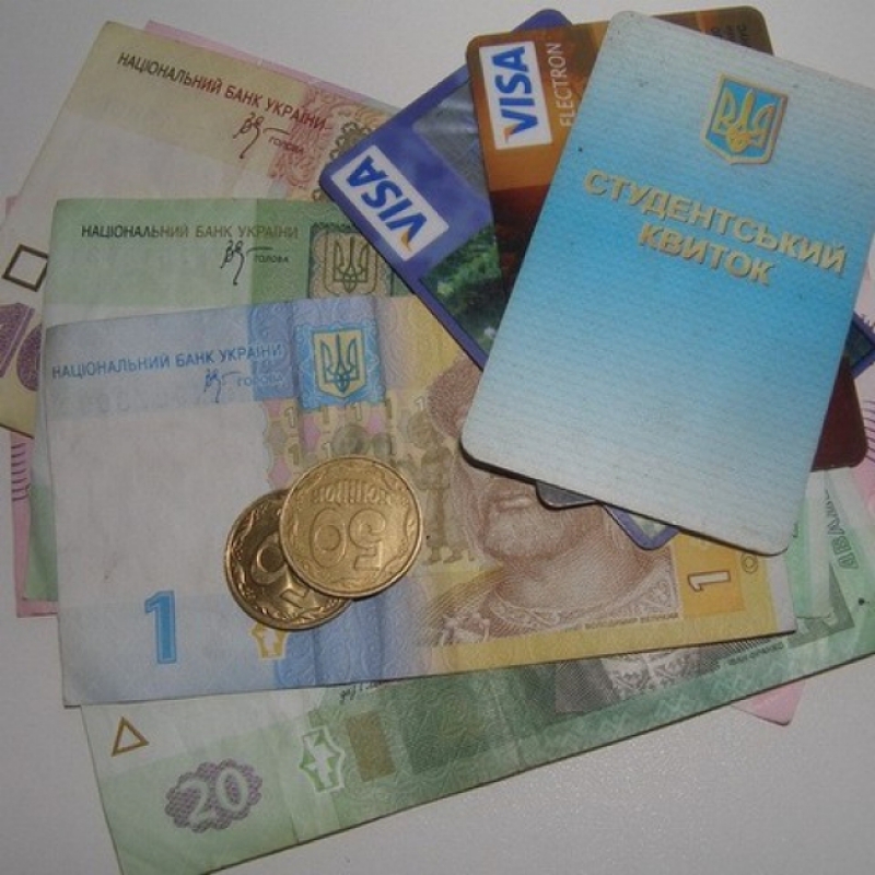 На Днепропетровщине директора ПТУ обвиняют в махинациях с выплатами стипендии студентам