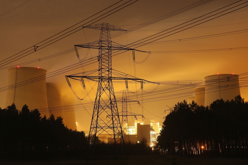 В Украине ввели чрезвычайное положение в энергетики