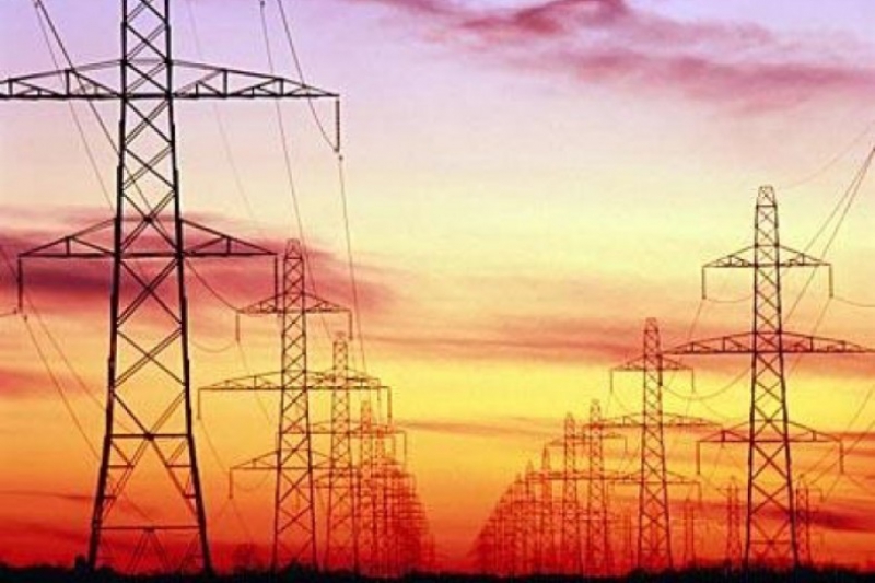 С сегодняшнего дня в Украине введен чрезвычайный режим