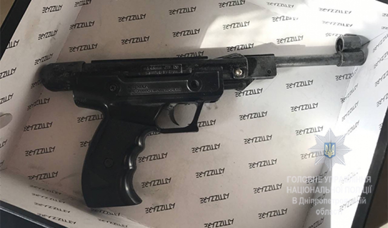 На Днепропетровщине группа уголовников  занималась угоном машин, грабежом квартир и распространением наркотиков