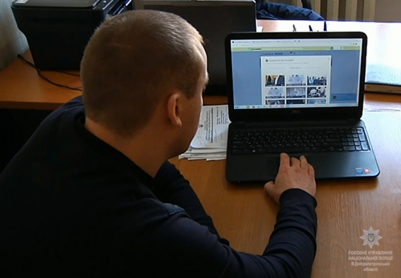 Ради спасения жены мужчина воровал золото у  любовниц