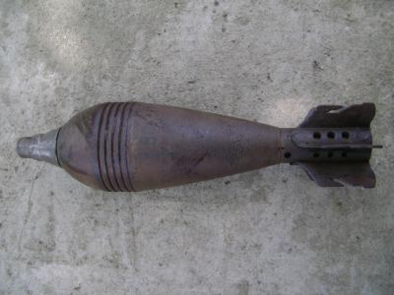 У павлоградца изъяли минометную мину и более полкилограмма пороха