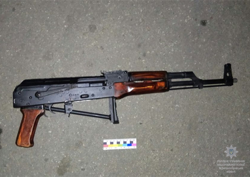 В Павлограде у водителя Range Rover изъяли арсенал оружия