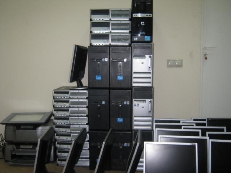  В Павлограде  на закупку нового оборудования в исполкоме  выделят 186 000 грн. 