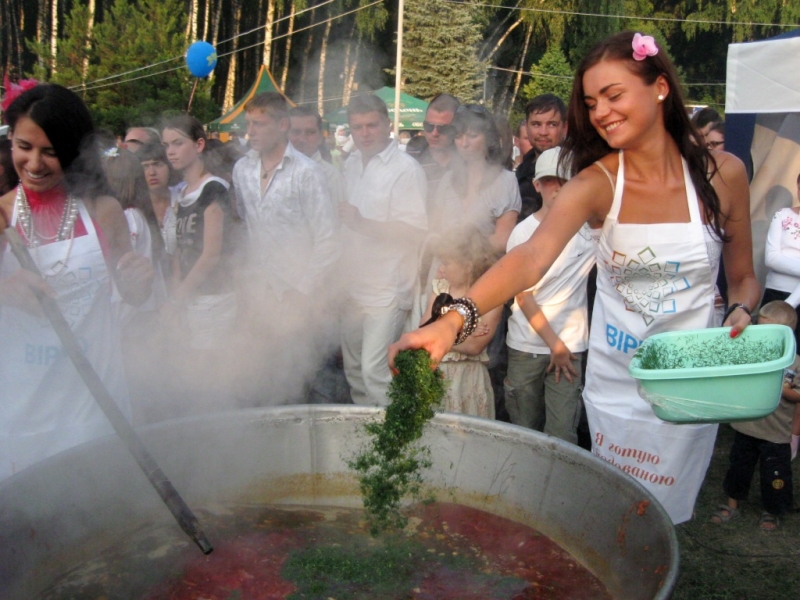 В Павлограде в День города будет литься рекой борщ 