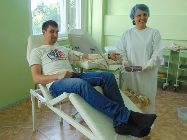 Павлоградские доноры сдали более 1100 литров крови