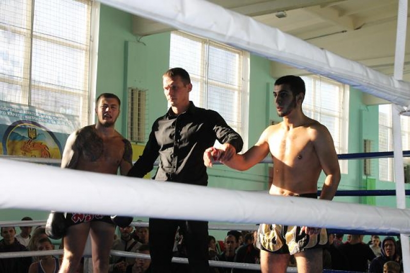 В Павлограде прошли всеукраинские соревнования по кикбоксингу 