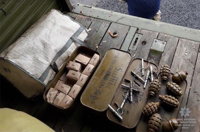  Полиция остановила «Камаз» с арсеналом боеприпасов 