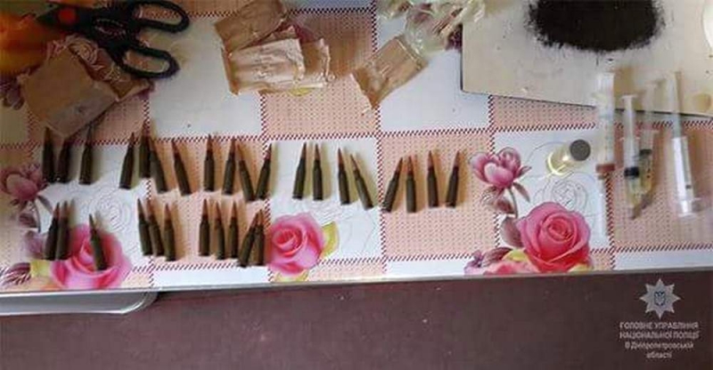 У ранее судимого павлоградца правоохранители изъяли марихуану, опий и патроны 