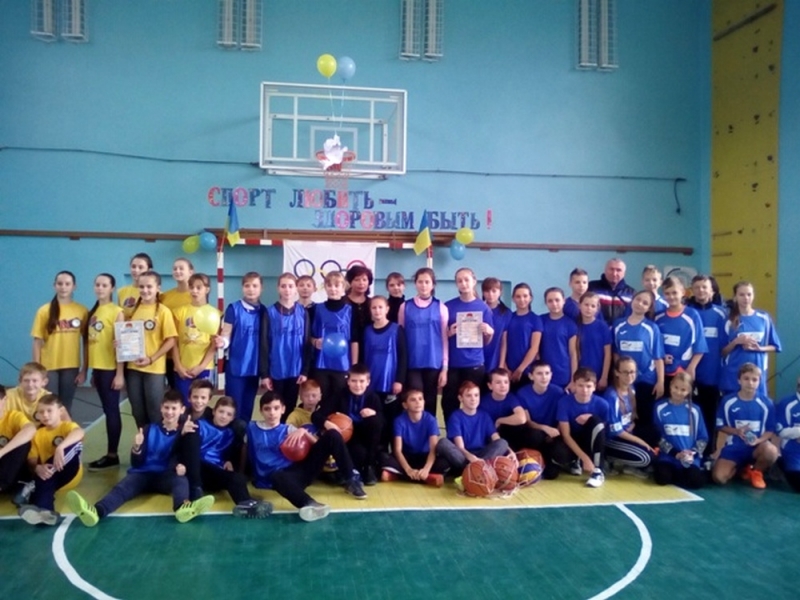 Спорт вместо улицы: власть Павлограда придумала способ, как развлечь детей на каникулах 