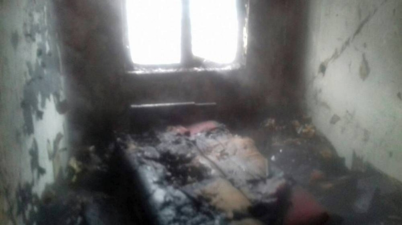 В Першотравенске пожарные спасли двух человек из огненного плена