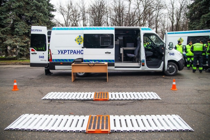 Вес грузовиков на дорогах области будут контролировать новые передвижные лаборатории