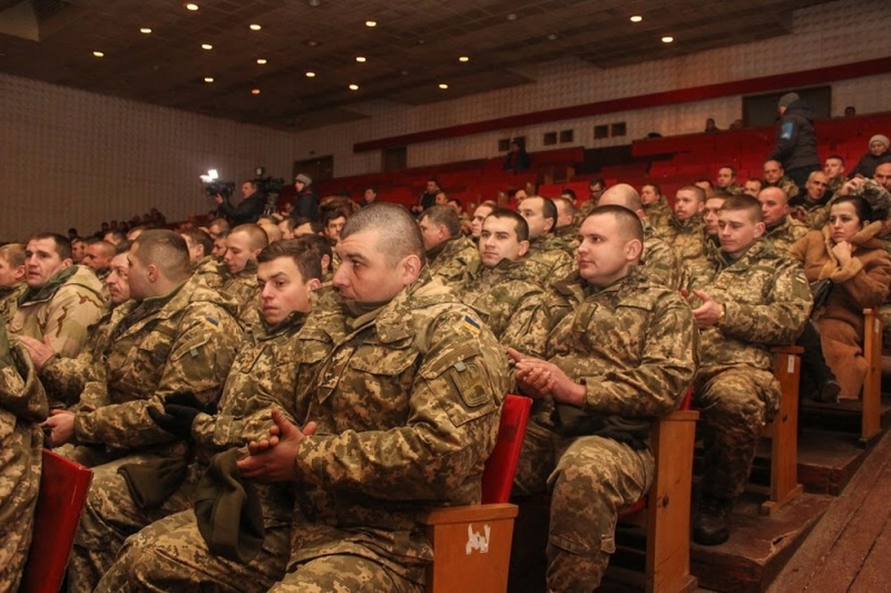 На Днепропетровщину из зоны АТО вернулись бойцы 74 батальона (ФОТОРЕПОРТАЖ)
