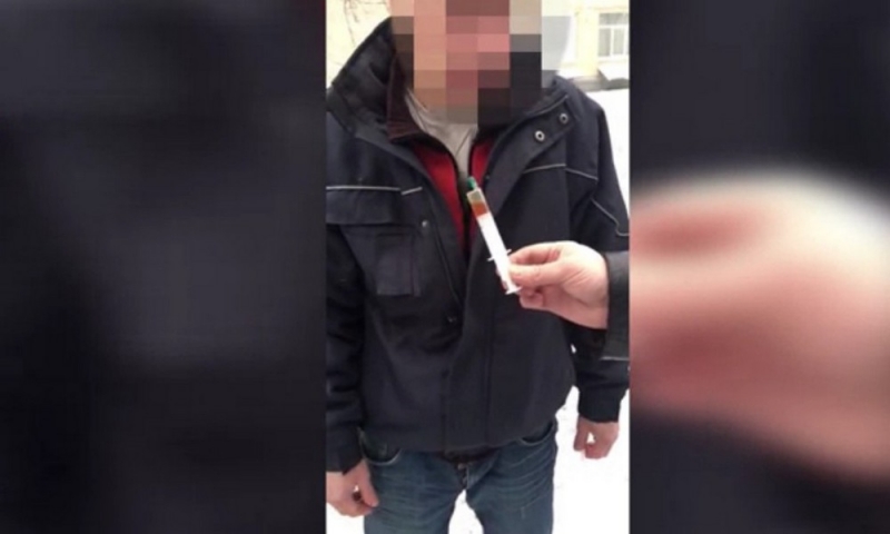 Наркотический букет: полицейские Павлограда задержали трех горожан с опием и марихуаной (ВИДЕО)