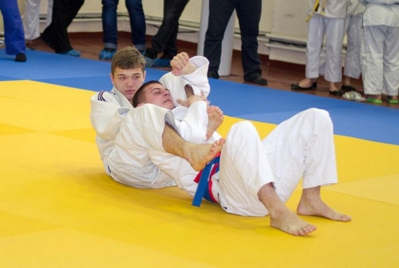 Дзюдоисты из Павлограда завоевали серебро и бронзу на Чемпионате Днепропетровской области U18 (ФОТО)