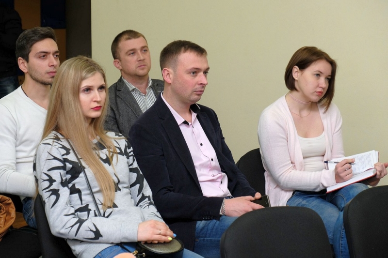 Учителя Днепропетровщины будут сдавать экзамены и учиться дома