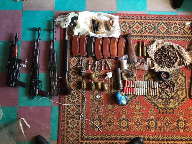 Павлоградца, который дома хранил «оружейный букет», взяли под стражу (ФОТО)