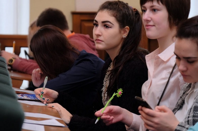 Студентам Днепропетровщины предлагают научиться бизнесу