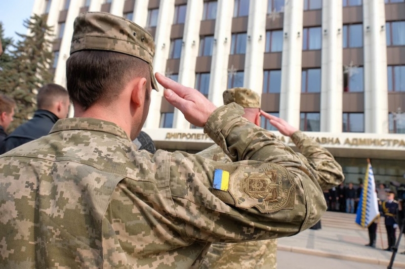 Более 1,5 тыс. молодых людей из Днепропетровщины планируют призвать в армию этой весной